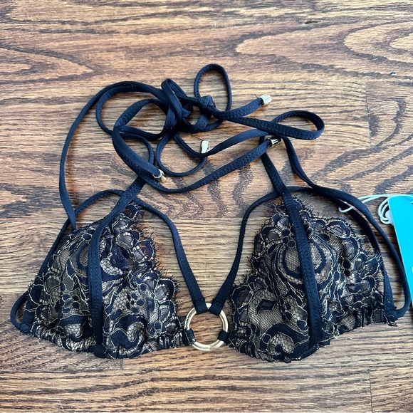 NWT Beach Bunny Black Lace Bikini Top - Picture 3 of 6